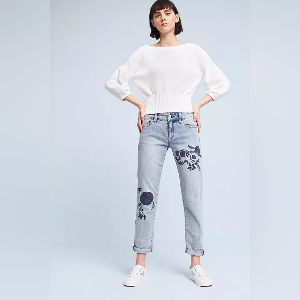 Anthropologie Pilcro Hyphen Embroidered Mid-Rise‎ Jeans Size 30